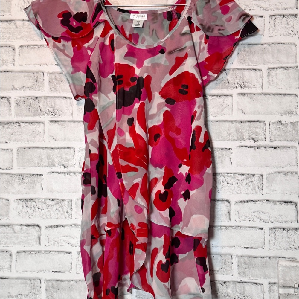 Motherhood Maternity size M Pink and Red Floral‎ Fabric
